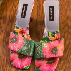 Decorative flowered sandals with shiny clear sequins. Size 8 1/2 M.